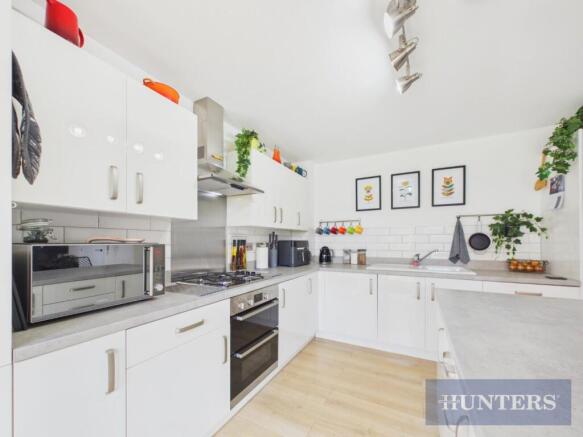 4 bed Detached for sale Image 6