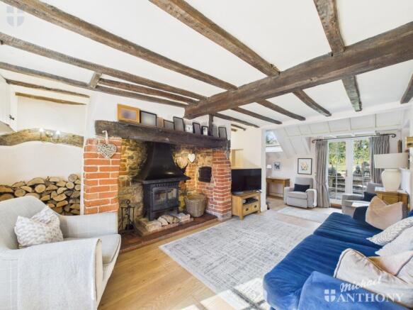 CAM03218G0-PR0558-STILL019