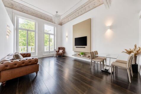 Earls Court Square,
Earls Court, SW5