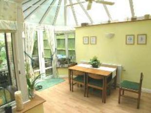 CONSERVATORY/DINING ROOM