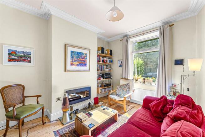 3 bed Terraced for sale Image 5