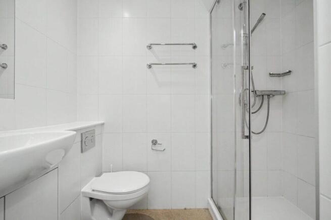 1 bed Flat for sale Image 5
