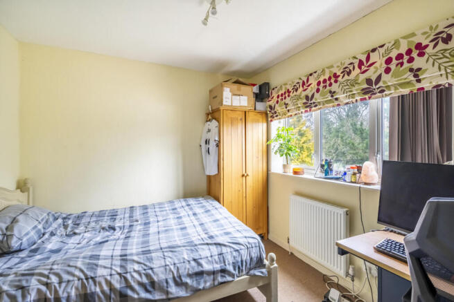 4 bed Semi-Detached for sale Image 9