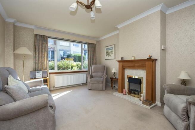 28 Linburn Grove6.jpg