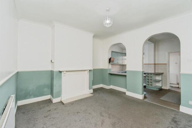 3 bed Terraced for sale Image 6