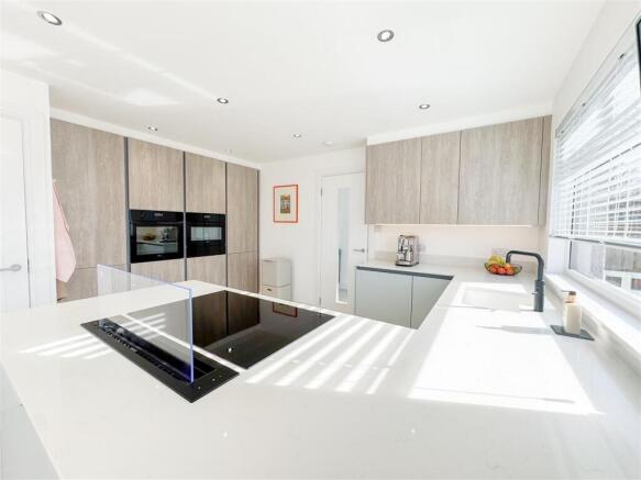 Kitchen/Dine
