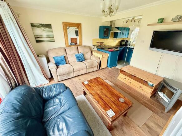 Living area & kicthe.jpg