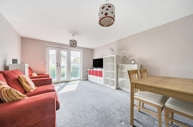 1347542-6-68bae2d...