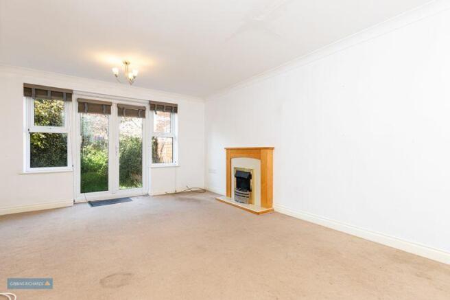 Sitting/Dining Room