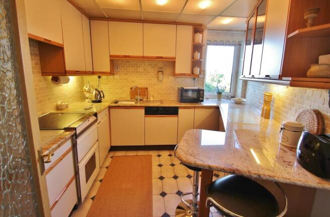 Kitchen.JPG