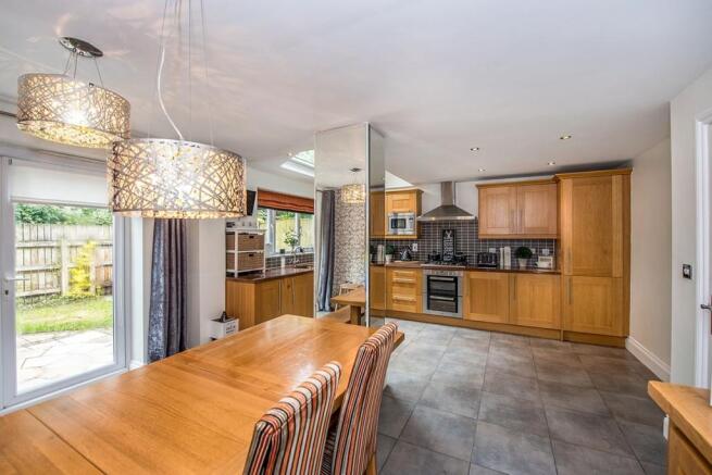 Kitchen /Dining Room