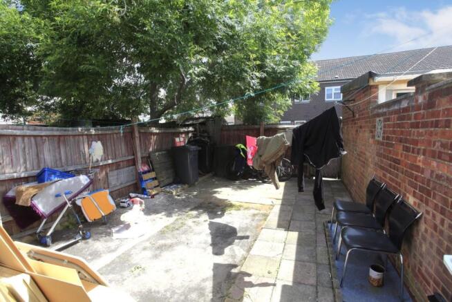 Photo 8