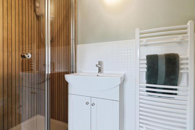 4 bed Terraced for sale Image 10