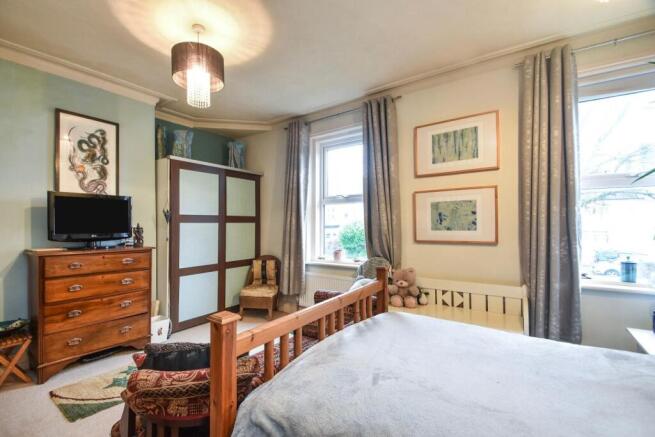 3 bed Semi-Detached for sale Image 10