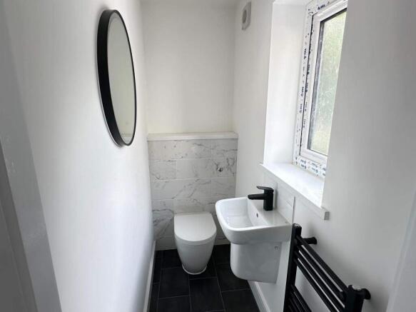 3 bed Terraced for sale Image 7
