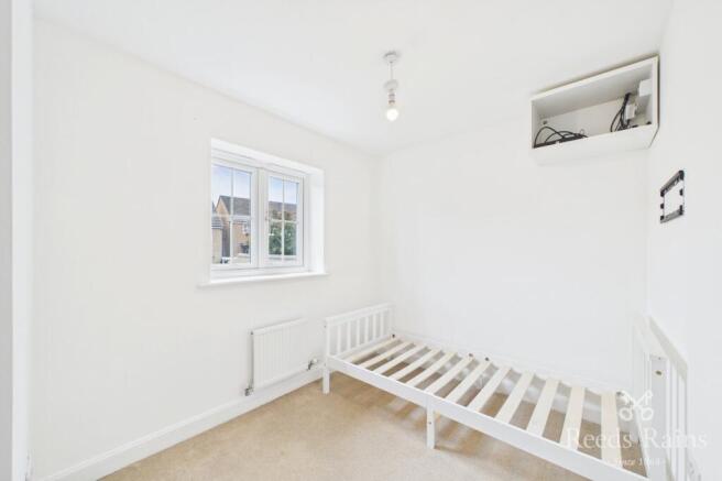 4 bed Detached to rent Image 9