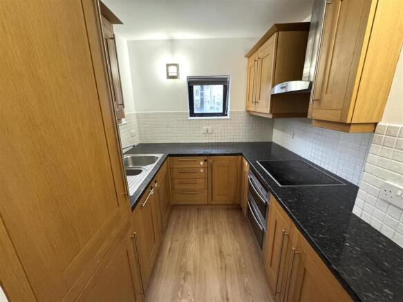 Kitchen pic 2.jpeg