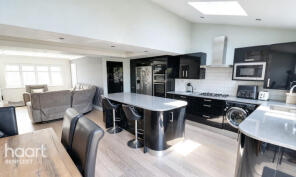 73, Hawkesbury Road, Canvey Island SS8 0EY