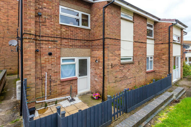 Rear courtyard sp...
