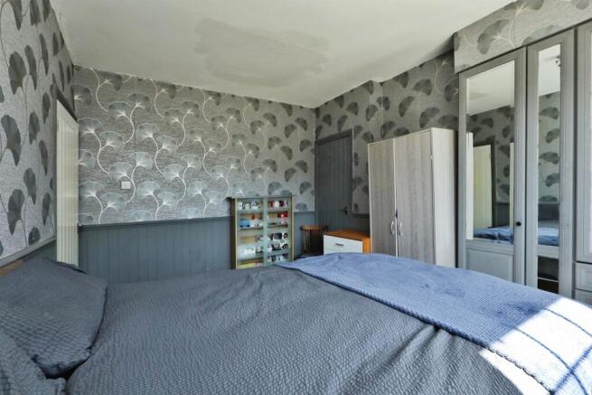 3 bed Semi-Detached for sale Image 11