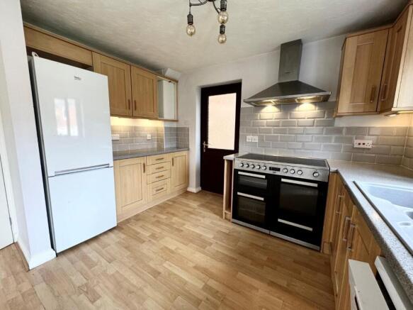 kitchen 1.jpg
