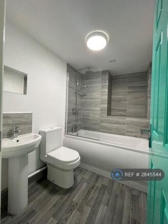 Bedroom 5 - Ensuite