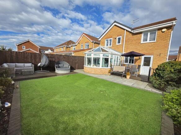 Longhirst Drive, Cramlington photo 4