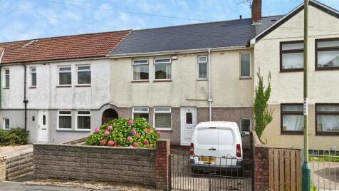 First Avenue, CAERPHILLY