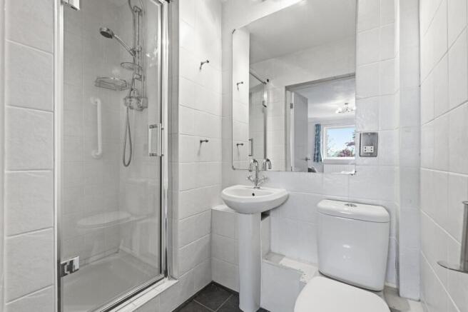 2 bed Flat for sale Image 10