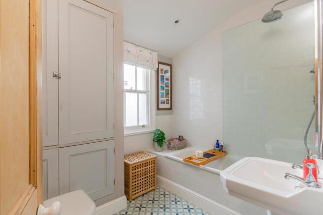DAORKCOTSREVAH01 - Bathroom C.jpg