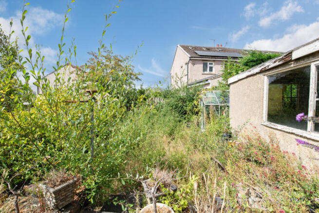 3 bed Semi-Detached for sale Image 12