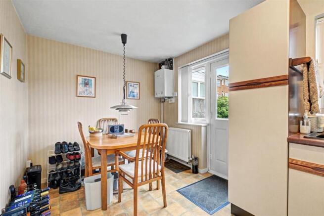 Kitchen_3.jpeg