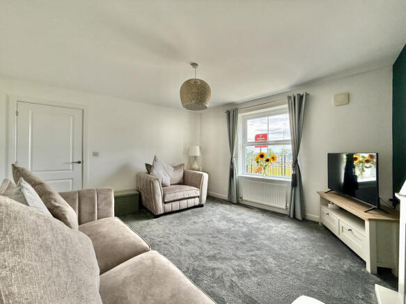 4 bed Town House for sale Image 5