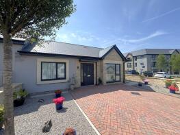6, Castlestead Close, Oxenholme, Kendal LA9 7FZ