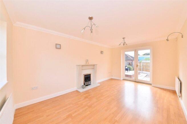 02 Sitting Room