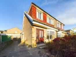 18, Beacon Close, Gilstead, Bingley BD16 3NQ