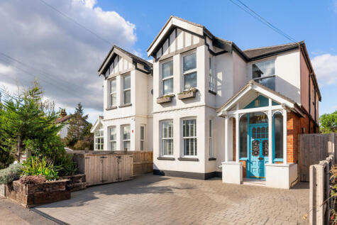 Woodthorpe Road, Ashford, TW15