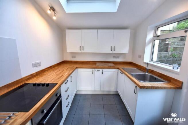 15 - 2025-12-22T130510.175.jpg