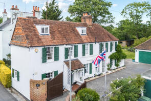 4, Surley Row, Emmer Green, Reading RG4 8LY