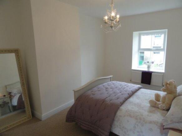 BEDROOM 2