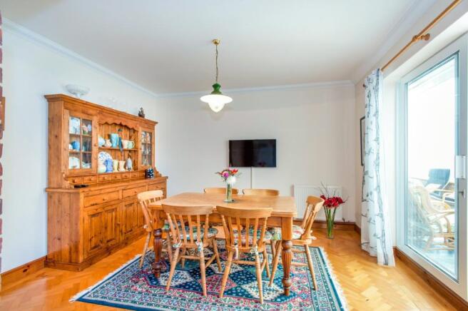 Breakfast Room