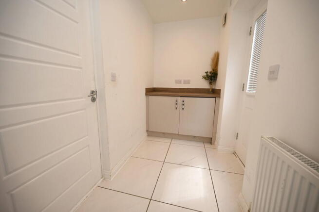 4 bed Detached for sale Image 11