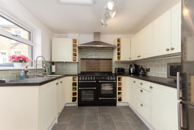 Kitchen Pic1