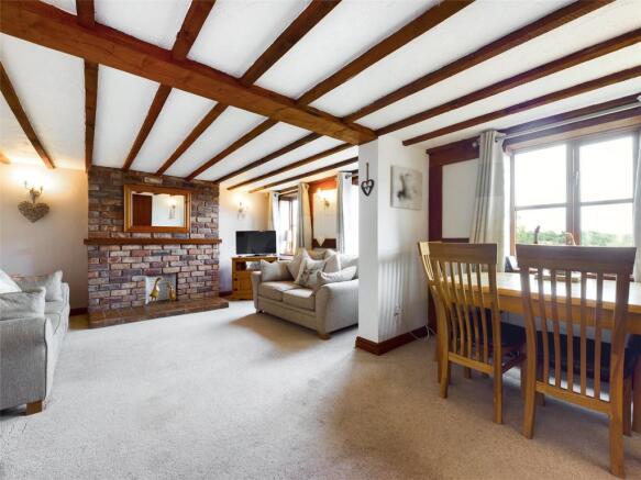 Lounge / Dining Room