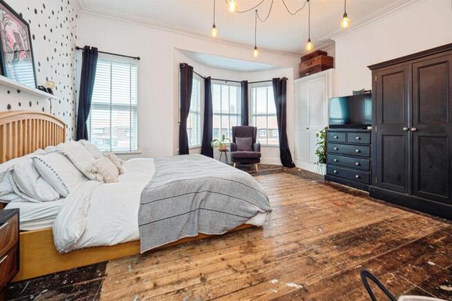 4 bed Terraced for sale Image 9