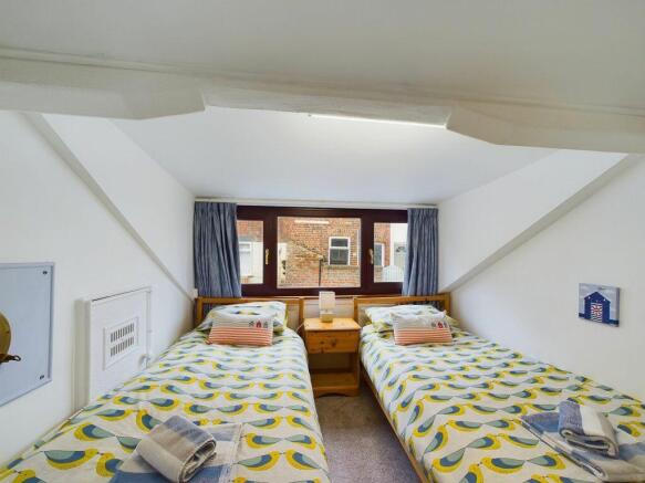 2 bed Terraced for sale Image 6
