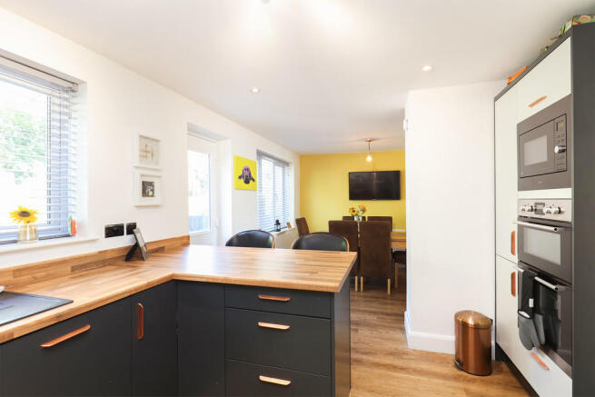 Kitchen / Dining ...
