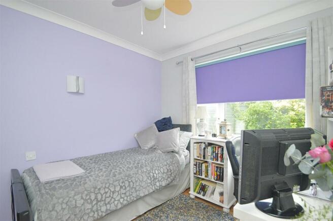 Bed3.jpg