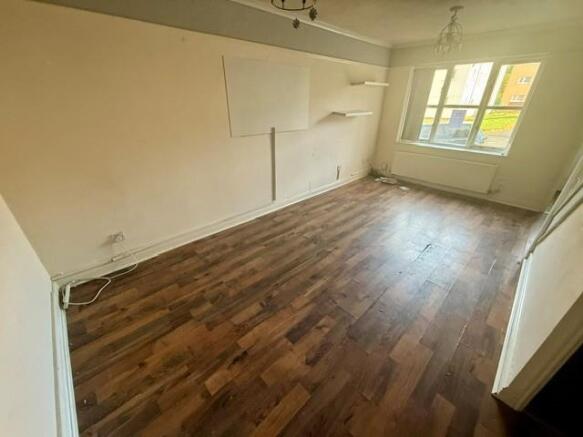 2 bed Semi-Detached for sale Image 6