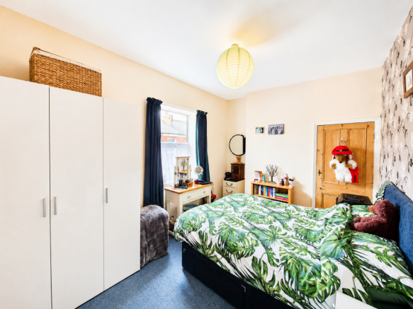 3 bed Terraced for sale Image 10